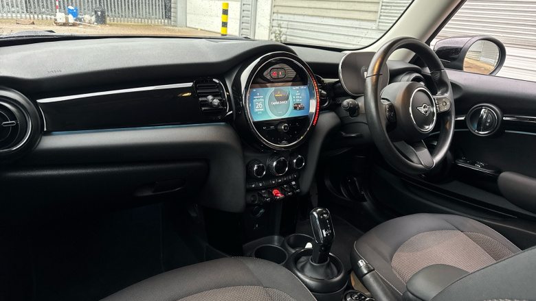 MINI Hatchback 1.5 Cooper Classic 3dr Auto Petrol Hatchback